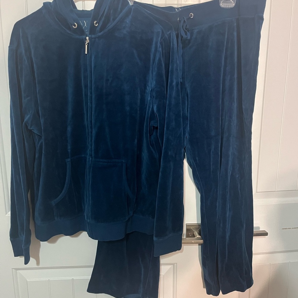 DEAL- XL Velvet Jacket blue crop New York & Company NY&C hoodie & pants C7142